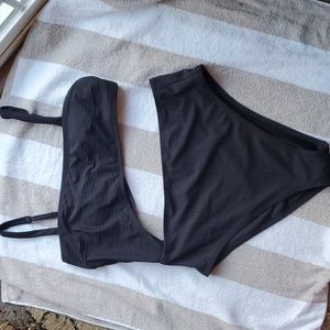 SHADE AND SHORE XL 16/18 ONE PIECE SWIM SUIT